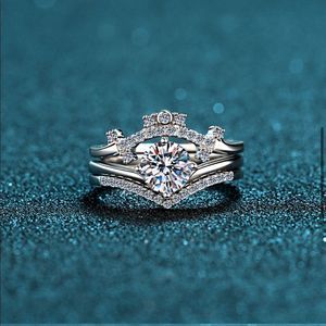 💯 % AUTHENTIC!!! 3 Ring set! D0.8Ct. Moissanite Diamond. TEST POSITIVE FOR 💎